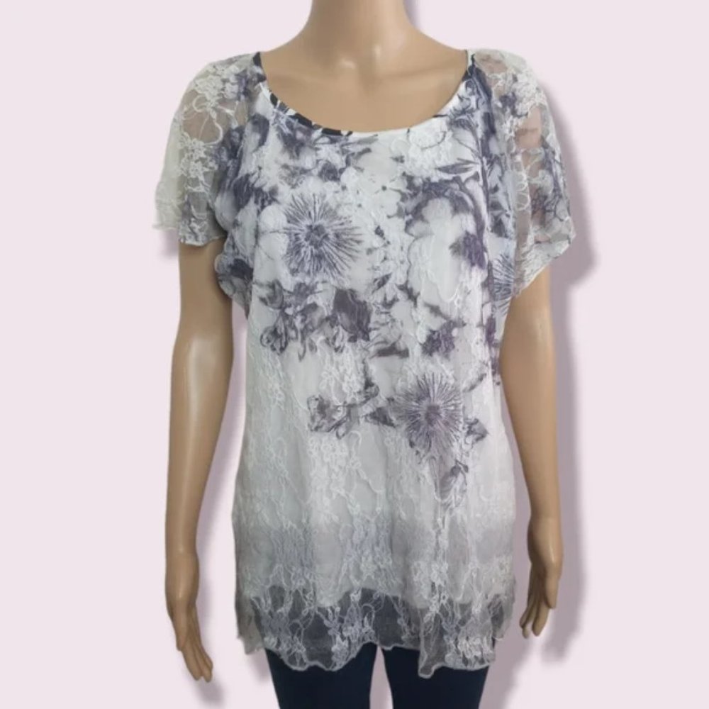 Lace Floral Brittany Black Top Sz Medium